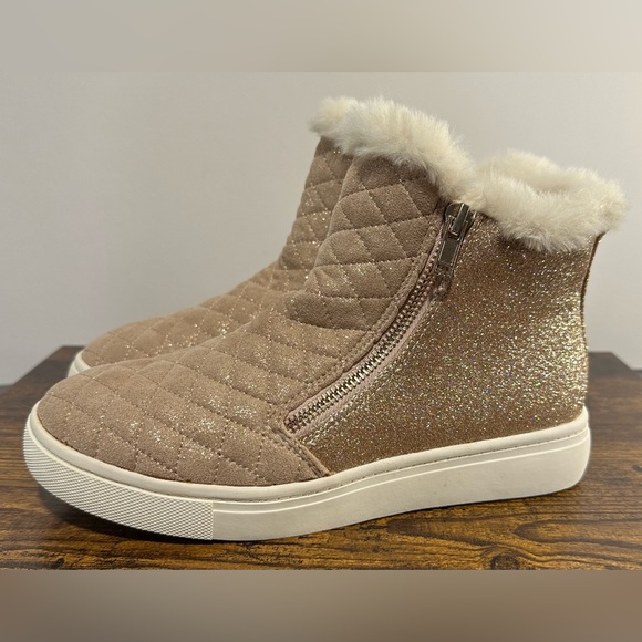 Miss Dynasty Little/Big Girls Millie Blush Flat Heel Boots NWT Various Sizes - Picture 1 of 8